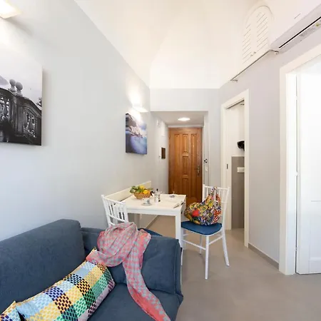 Vittoria House Centro Storico * 아말피